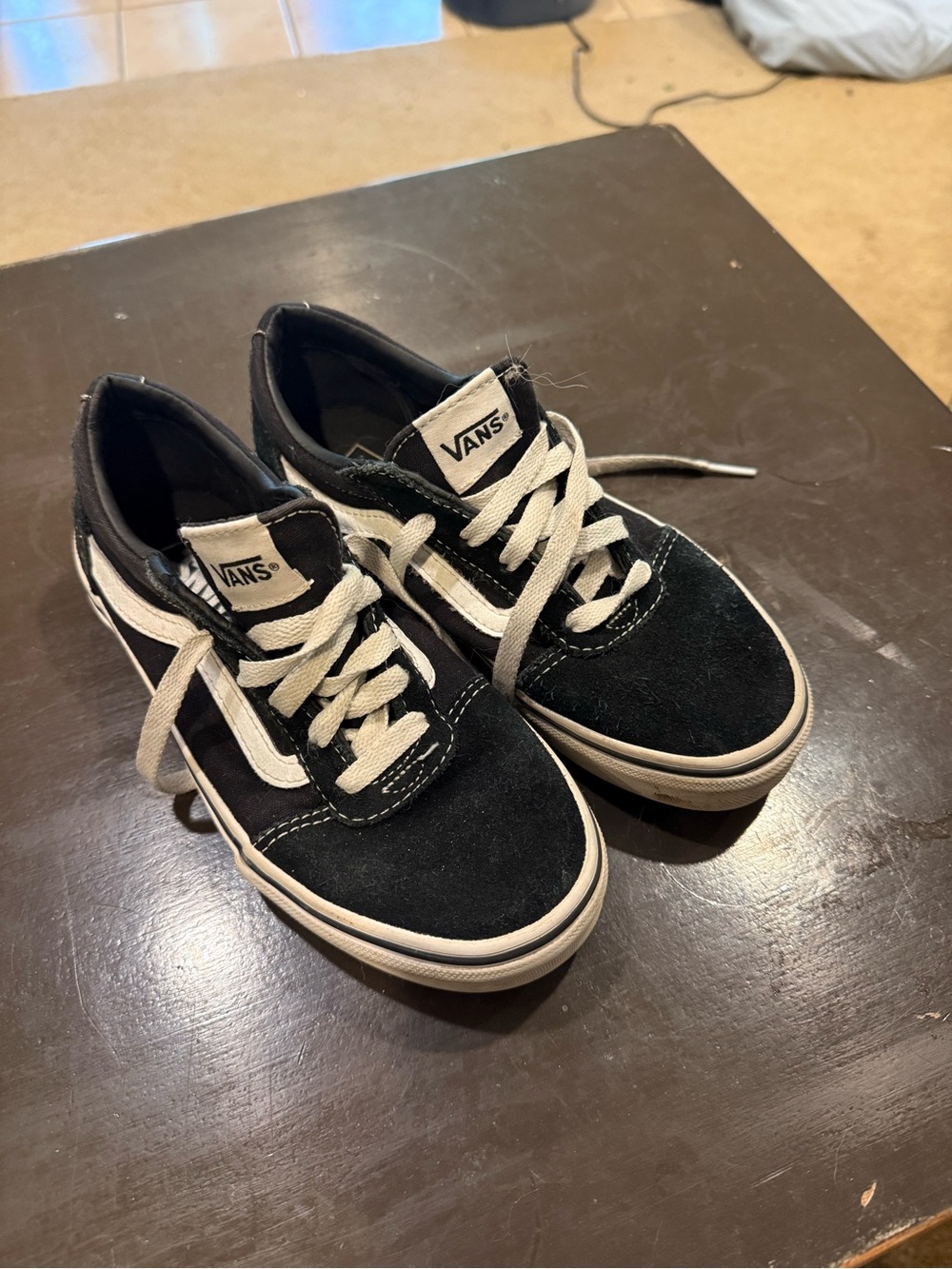 Vans Old Skool Black/White Youth Size 3 (EU 34) Classic Skate Shoes